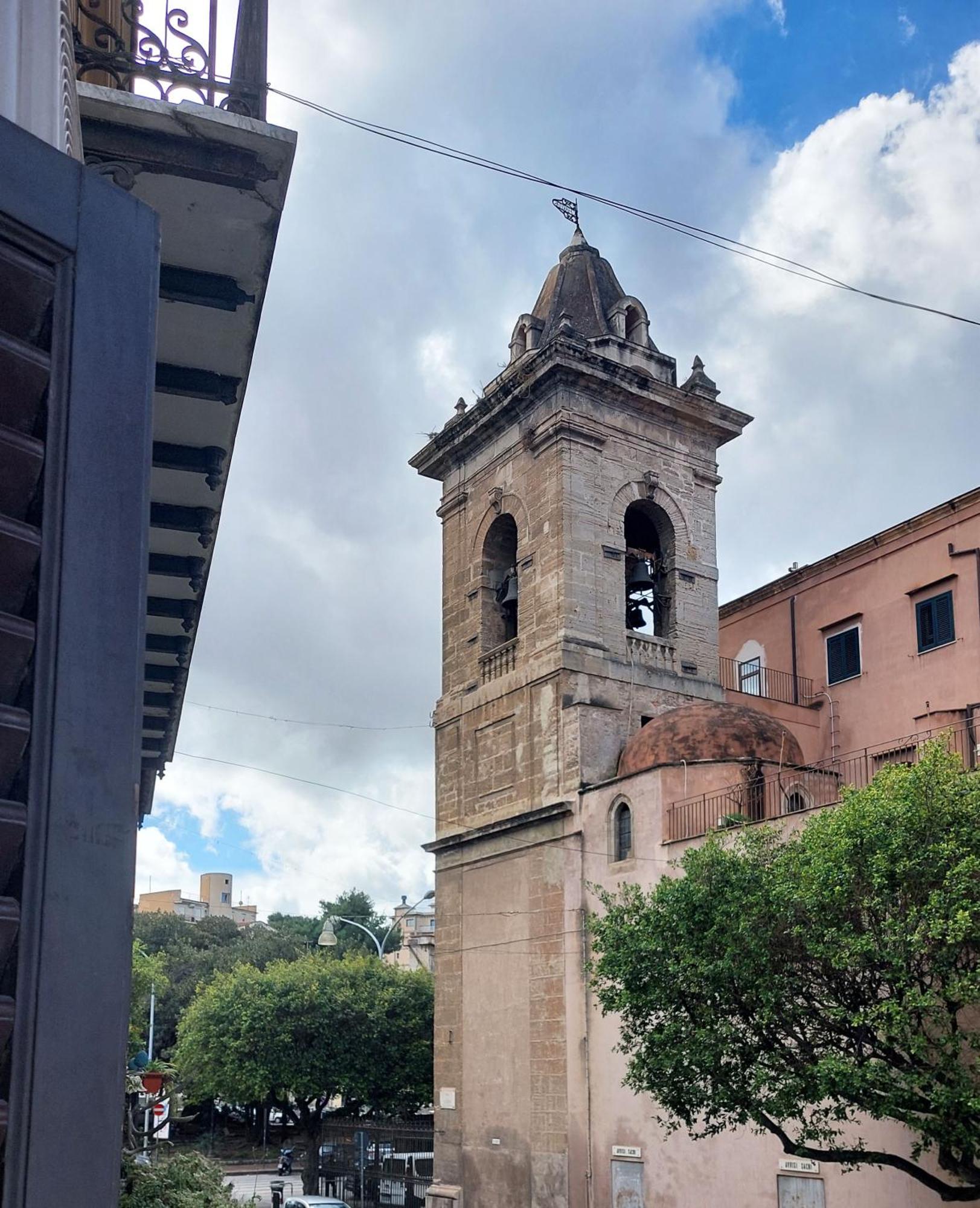Casa Santoliva In Centro A Palermo Hotel Luaran gambar