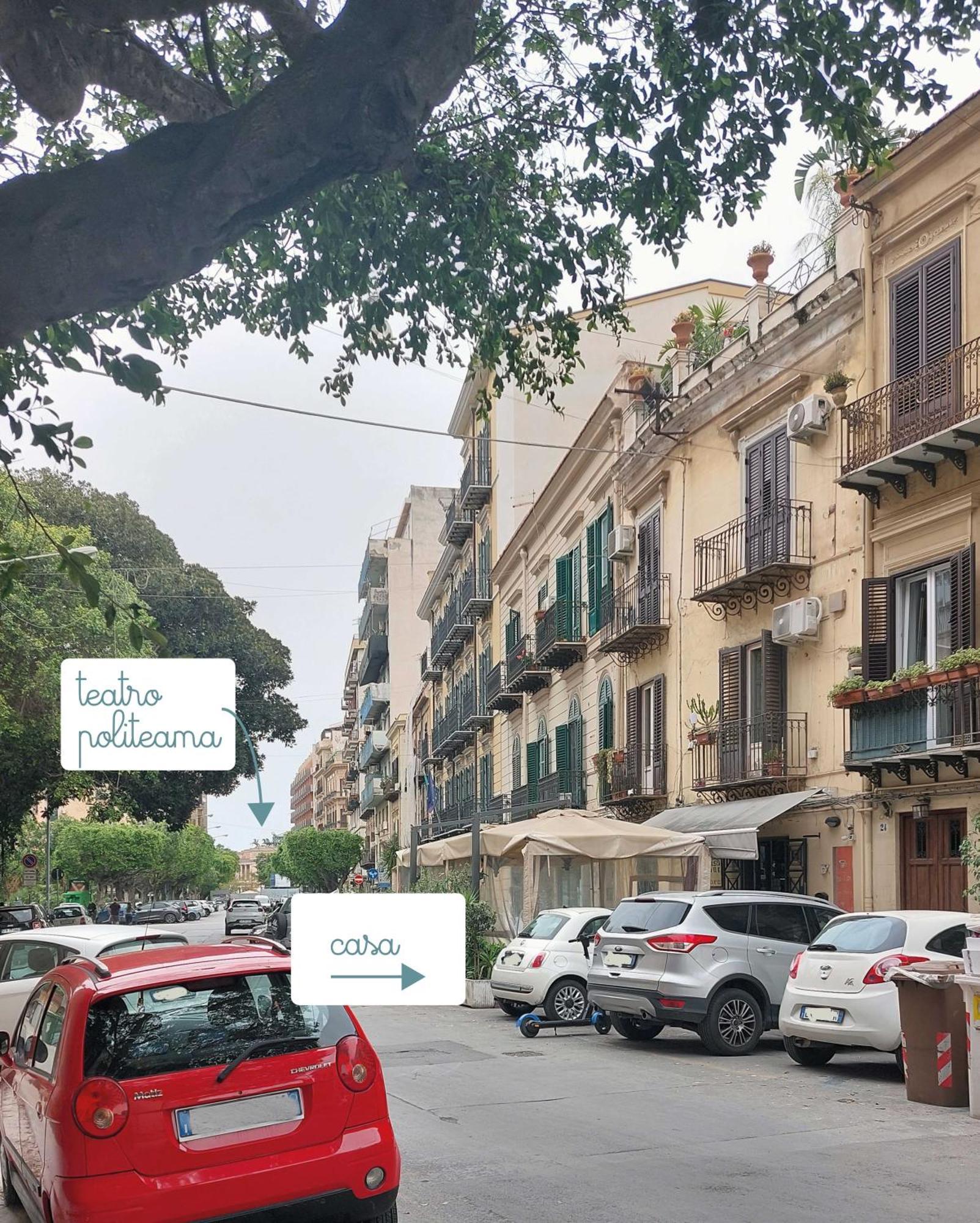 Casa Santoliva In Centro A Palermo Hotel Luaran gambar